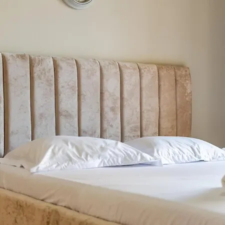 Apartamento New Bazaar Panorama By Pikhost