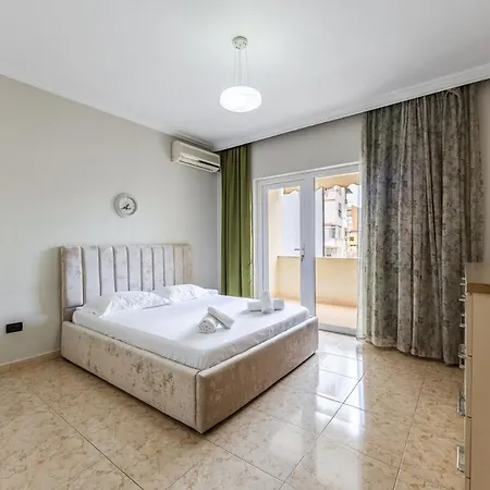 New Bazaar Panorama By Pikhost Apartment Tirana