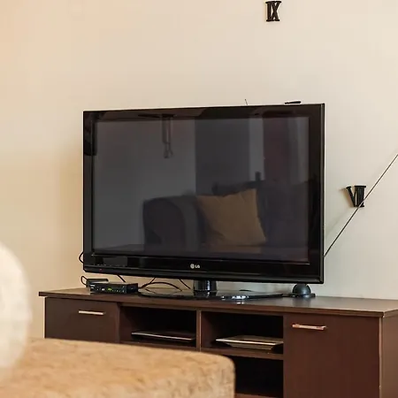 Apartment New Bazaar Panorama By Pikhost