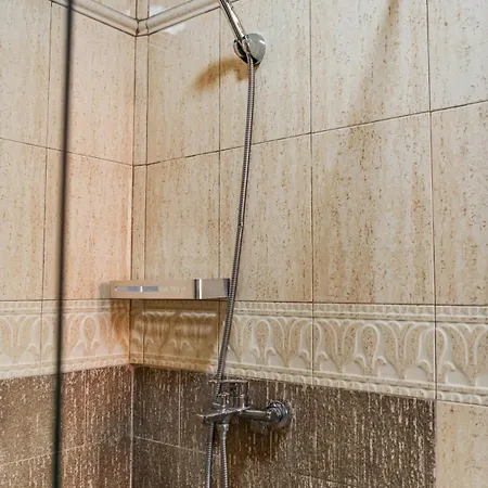 Apartment New Bazaar Panorama By Pikhost *