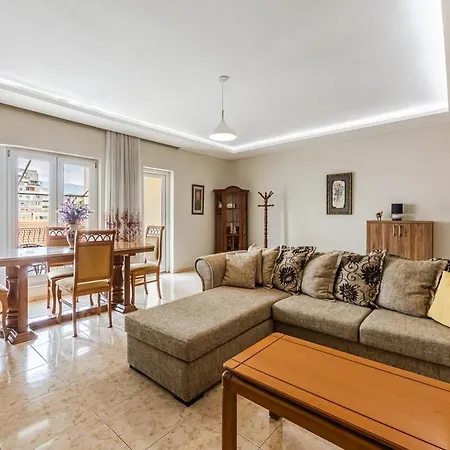 Apartment New Bazaar Panorama By Pikhost Tirana